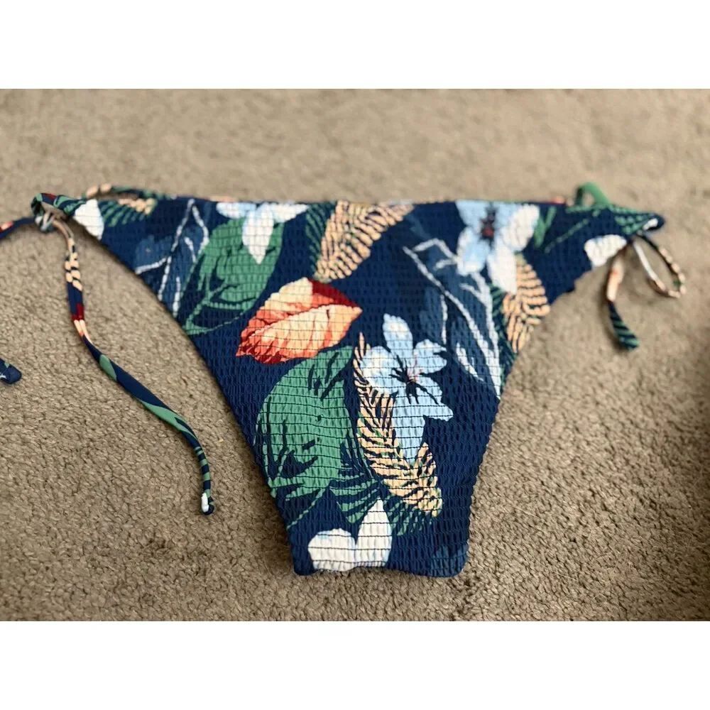 Hollister Ruffle Ribbed Side Tie Bikini Bottoms NWOT Size L Tropical Floral